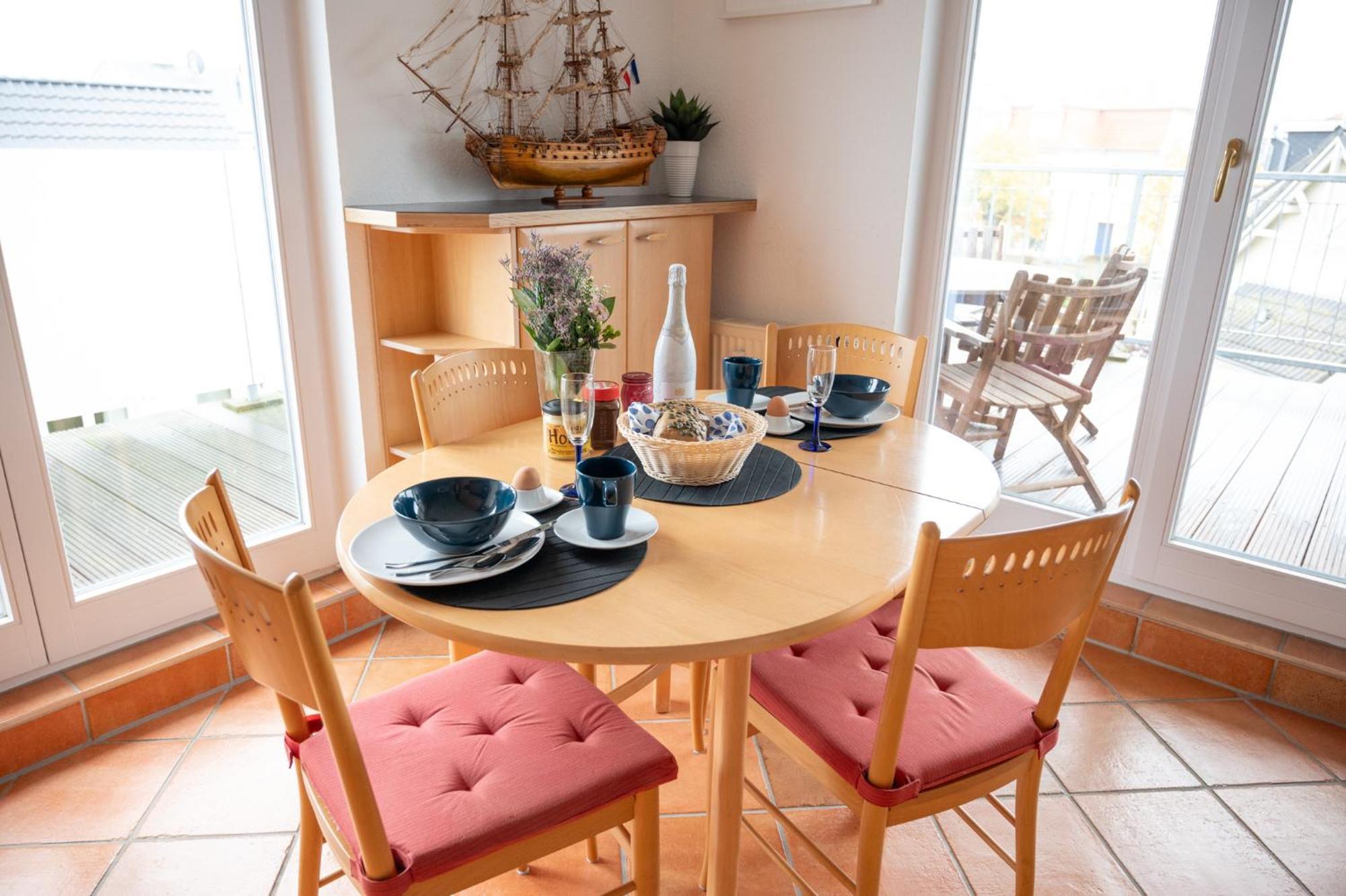Villa Duene Mit Grosser Sonnenterrasse, Kamin, Wlan Und Tiefgarage Fuer 2-4 Personen คูล็องสบอร์น ภายนอก รูปภาพ